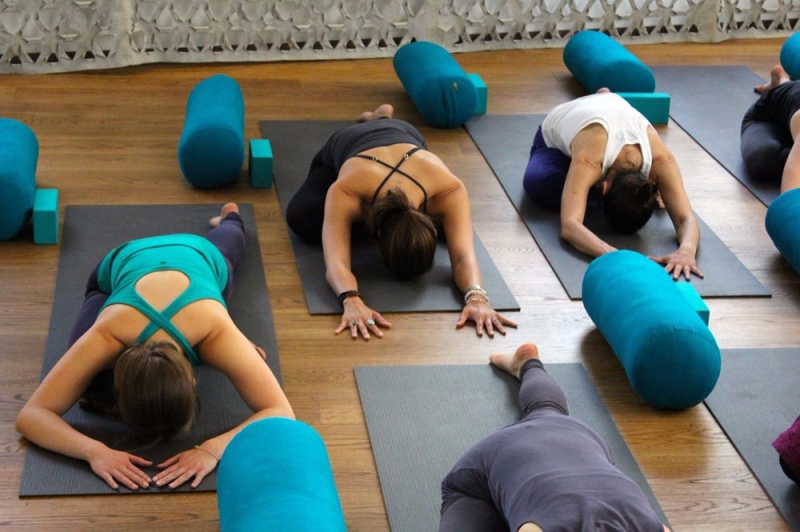 yoga-group